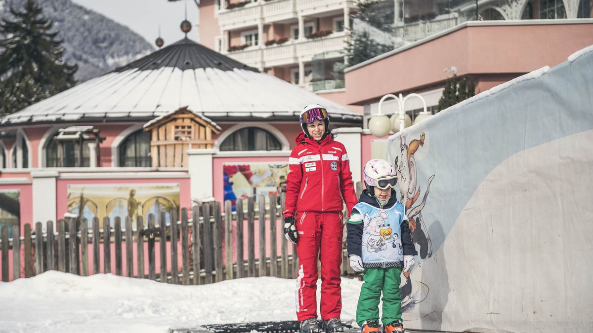 hotel-famiglia-corso-sci - Cavallino Bianco Family Spa Grand Hotel a Ortisei