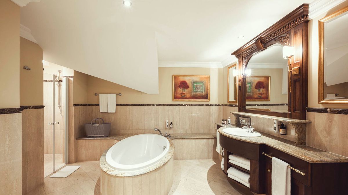   - Cavallino Bianco Family Spa Grand Hotel a Ortisei