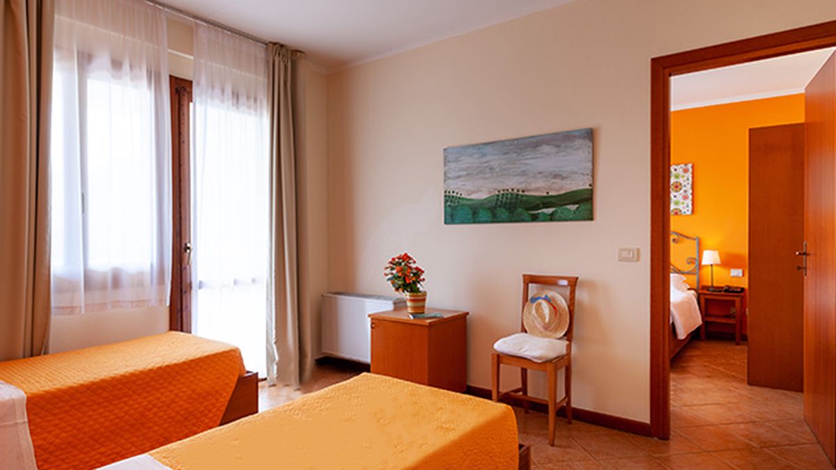   - IH HOTELS VILLASIMIUS LE ZAGARE RESORT a Villasimius 