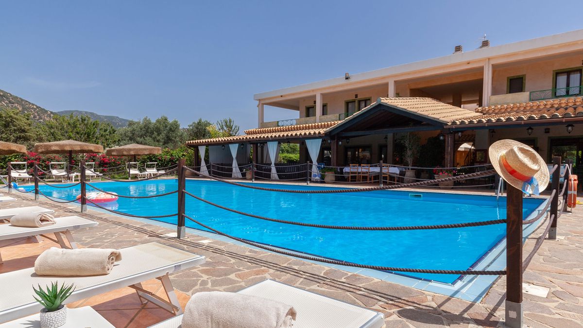  iH Hotels Villasimius Le Zagare piscina - IH HOTELS VILLASIMIUS LE ZAGARE RESORT a Villasimius 