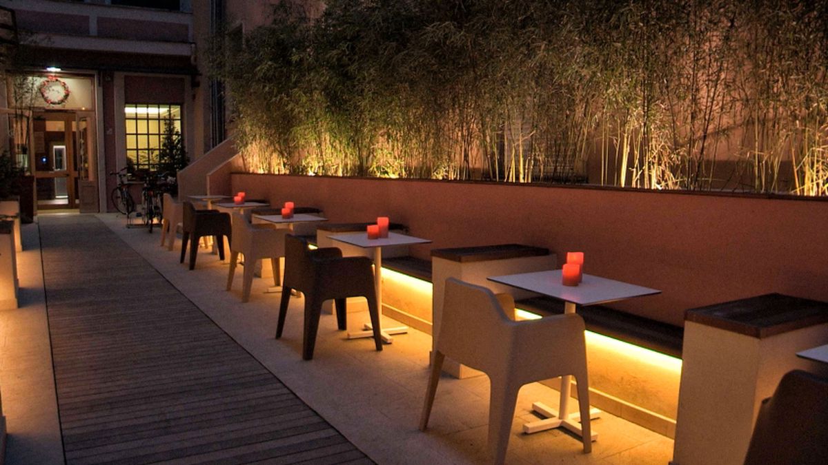  Esterno notturno - Hotel stella del mare a Chiavari