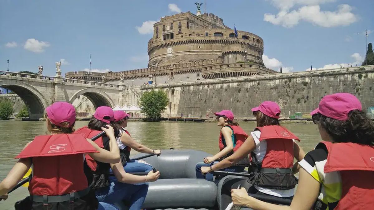   - Soft rafting sul Tevere a Roma