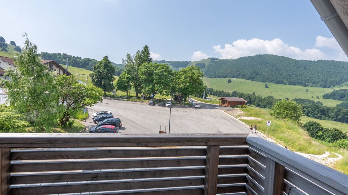  Panorama sulla località di Polsa - Family Hotel Polsa a Polsa di Brentonico