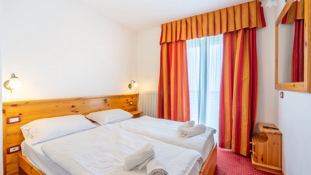  Camera matrimoniale - Family Hotel Polsa a Polsa di Brentonico