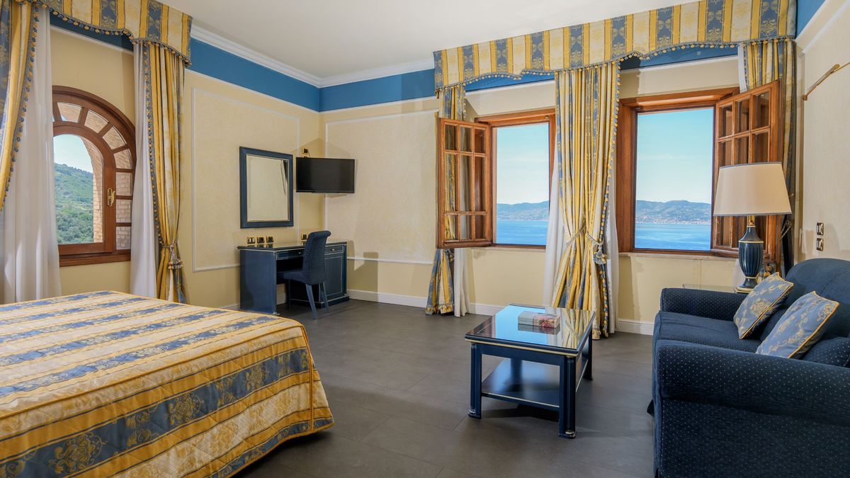  - ALTAFIUMARA RESORT & SPA a  Villa San Giovanni