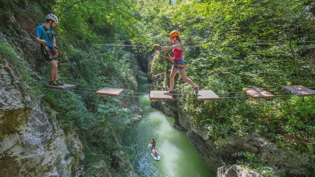   - Parco avventura e zipline nel canyon a Bagni di Lucca