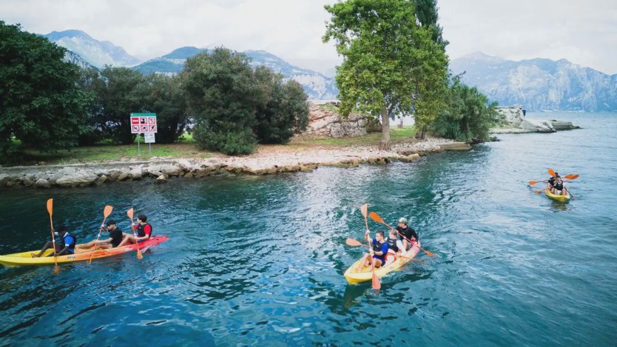   - Escursione in kayak a Campione del Garda a Campione del Garda