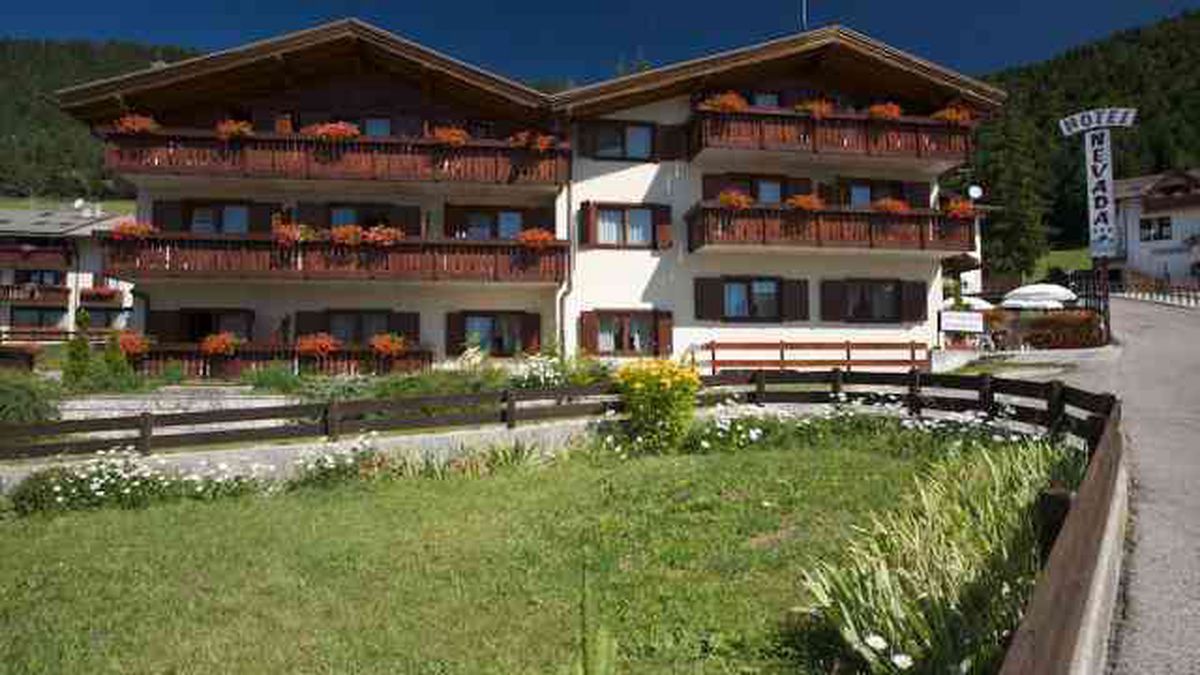   - Hotel Villaggio Nevada a Folgaria