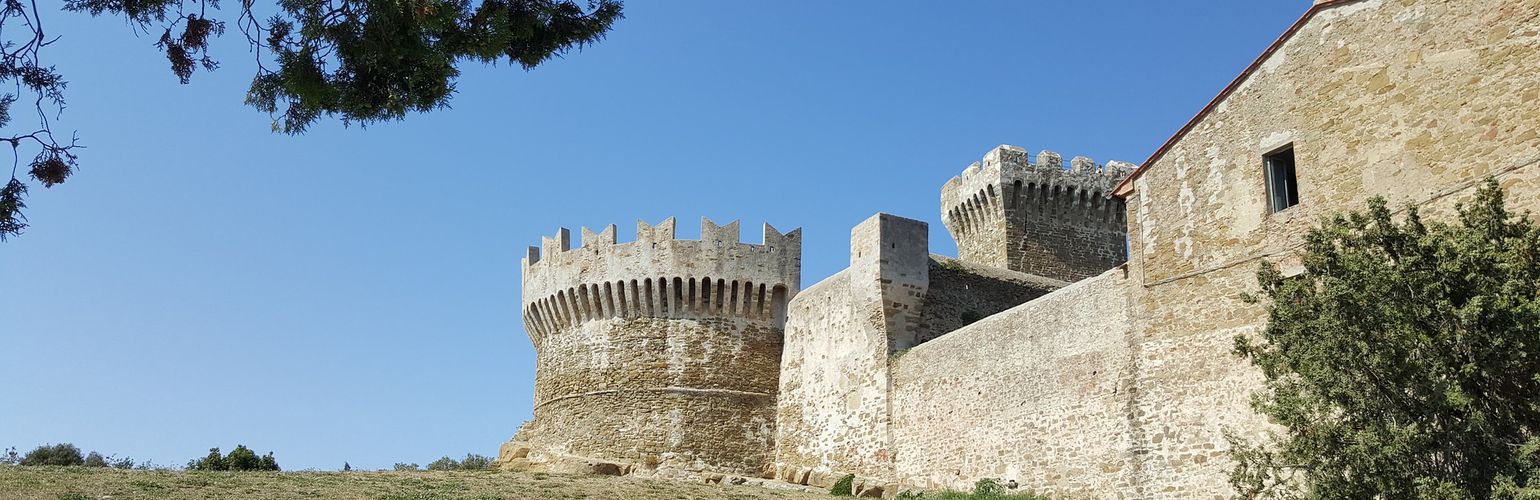Costa degli Etruschi con bambini tra mare, isole e un po’ di storia