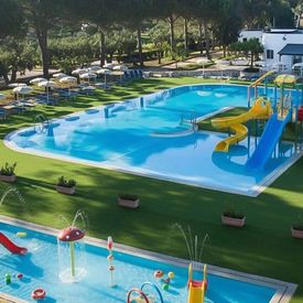 Color Dolmen Family Village