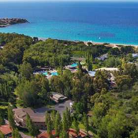 Calaserena village