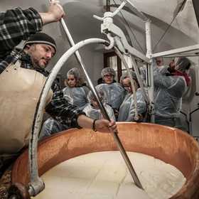 Scopri come si fa il formaggio: laboratorio per famiglie a Baceno