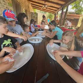 Esperienza in fattoria didattica e laboratorio di cucina nel Parco del Pollino