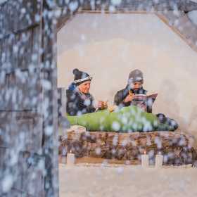 Notte in igloo family con ciaspolata e cena tirolese