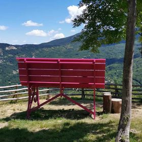  Panchine giganti nell’Appennino Reggiano  per famiglie
