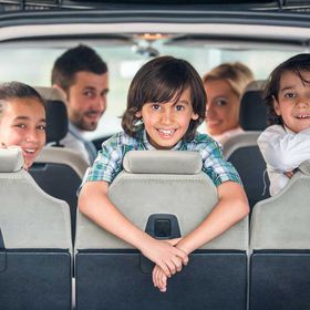 In macchina con i bambini per famiglie