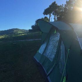 Consigli per una vacanza in tenda con i bambini per famiglie