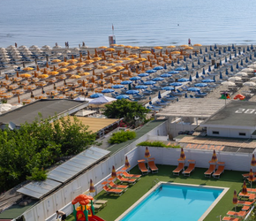Offerta vacanza bambini Color Miami Beach a Milano Marittima