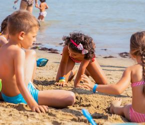 Offerta vacanza bambini Hotel Loris - Valentini Family Village a Bellaria
