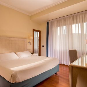 BEST WESTERN Globus Hotel
