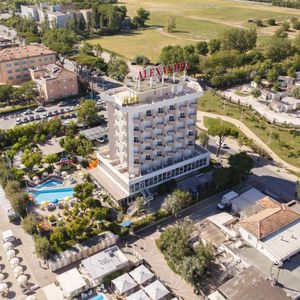 Color Alexandra Plaza