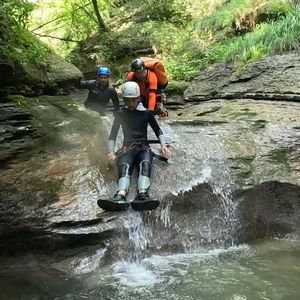 Canyoning family in Val Maggiore sulle Prealpi Bellunesi