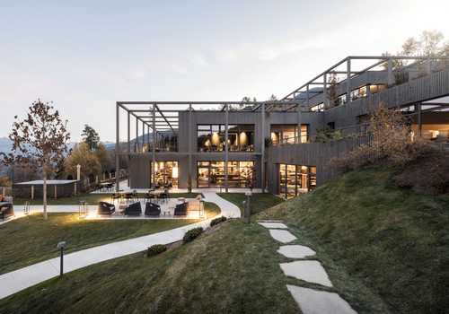 AKI Family Resort PLOSE