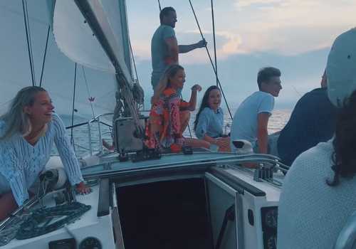 Whale watching e lezione di vela nel Santuario dei Cetacei