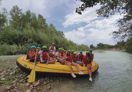 Discesa di rafting sul fiume Sangro per famiglie