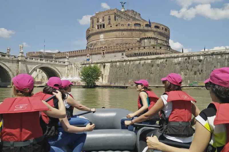 Soft rafting sul Tevere