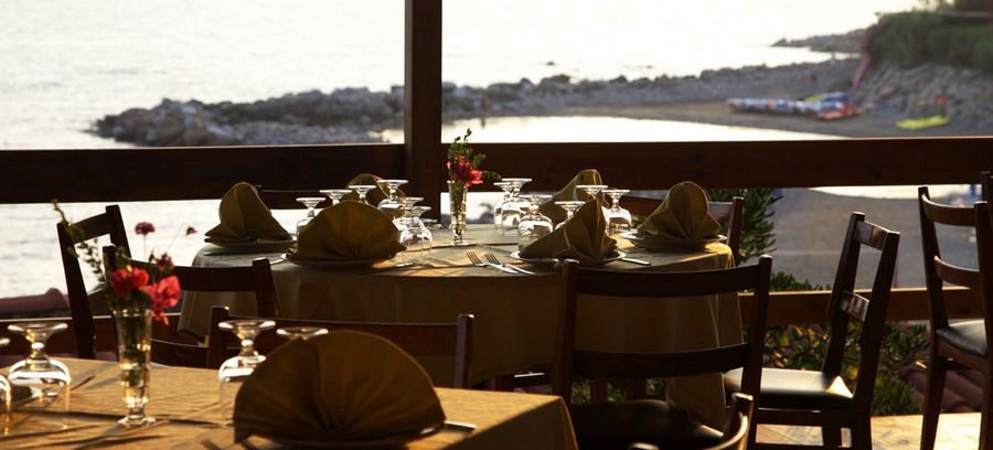 Beach Restaurant at Baia del Silenzio Village 