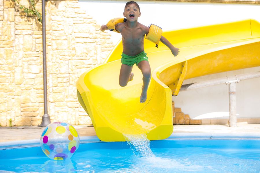 acquascivolo hotel  rimini