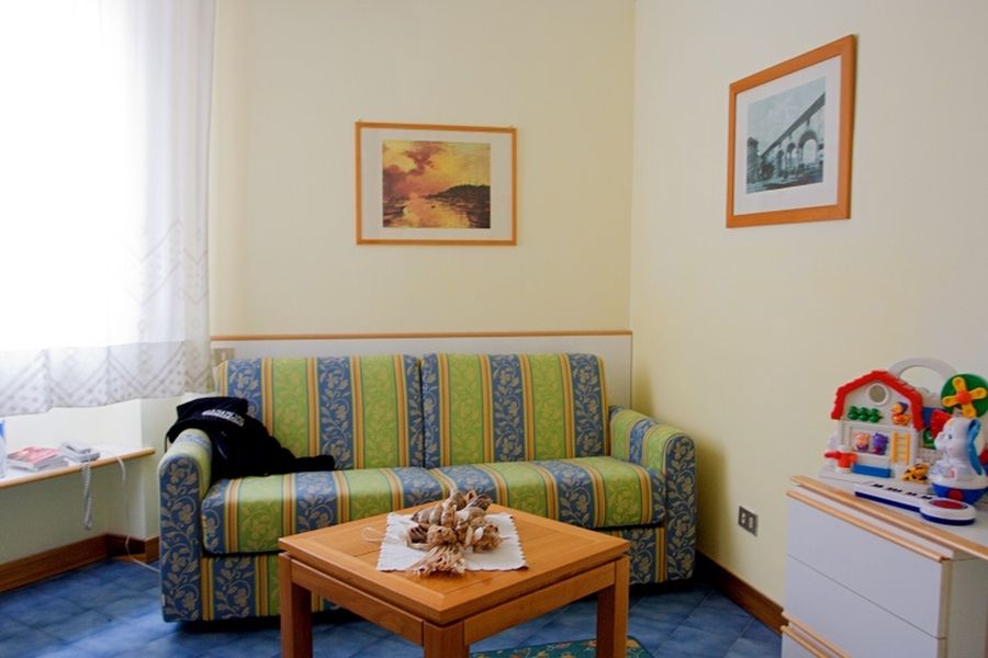 La family room dell'Hotel L'Approdo a Castiglione della Pescaia - Toscana mare