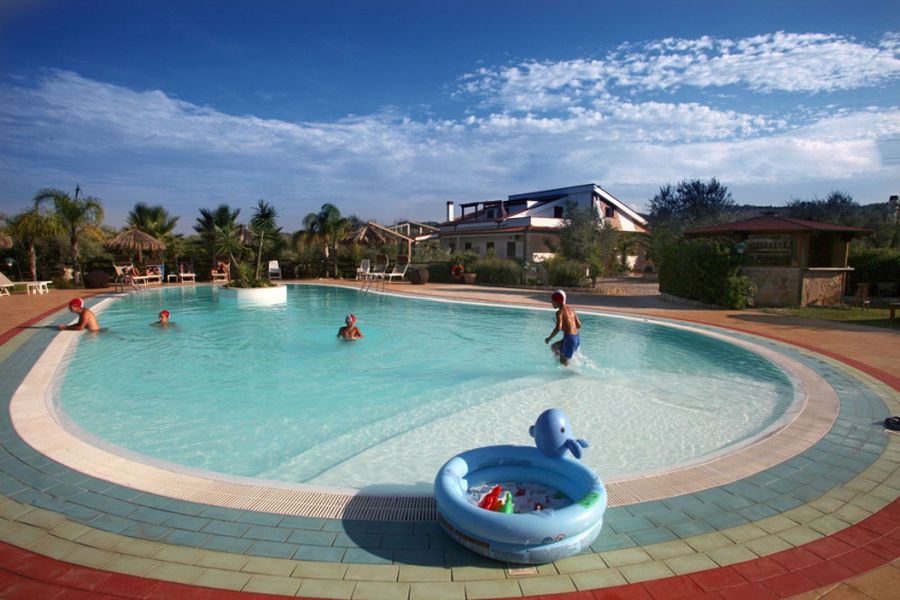 La piscina di VillAntica