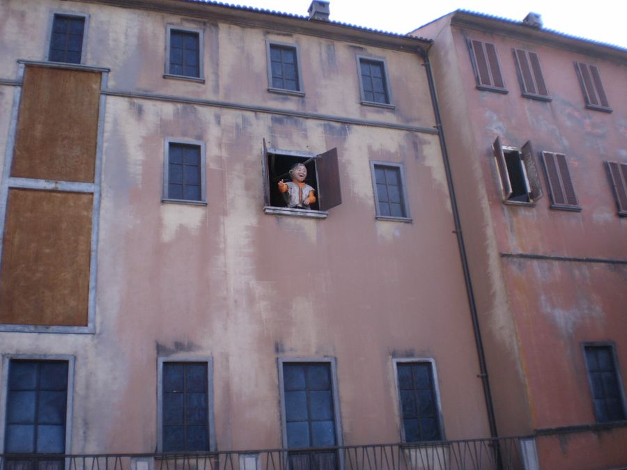 Personaggi di Piazza Italia nel parco