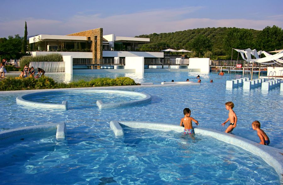 villaggio con piscina in Maremma