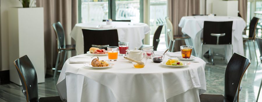  Rimini, Hotel Continental colazione