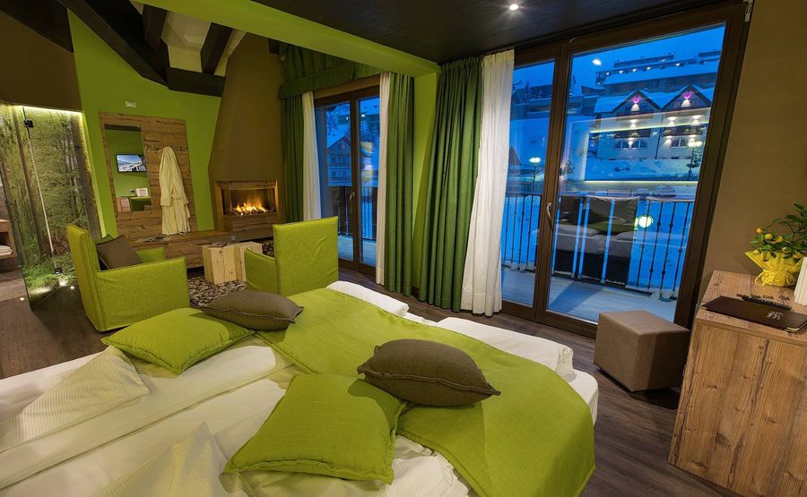 Camunia Suite Adamello Family Hotel 