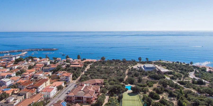 Hotel I Ginepri per famiglie - Vista spiaggia e porto Cala Gonone