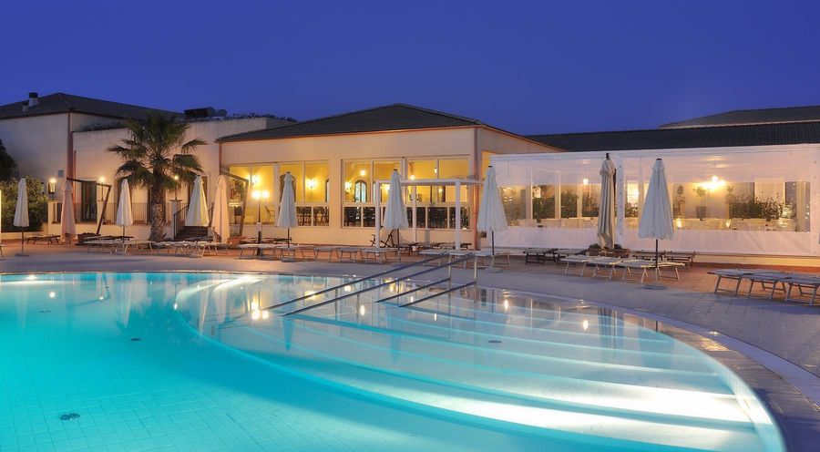 Sikania Resort & Spa - piscina esterna per famiglie