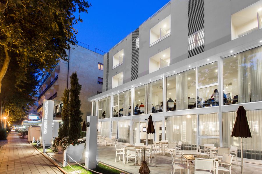 L'Hotel Color Mokambo Shore Design per famiglie a Cesenatico