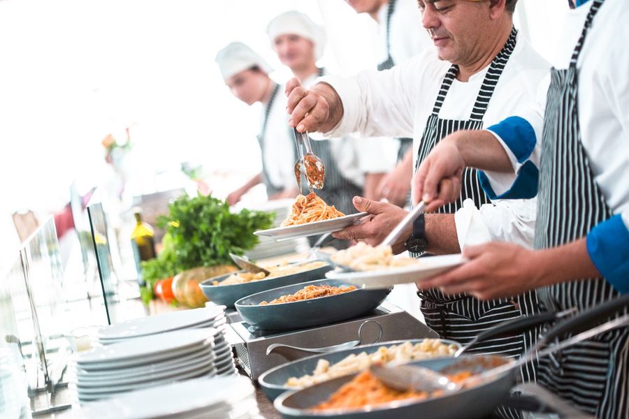 Chef ristorante al Color Green Village Cesenatico