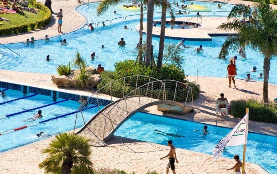 Camping La Masseria per famiglie - piscina attrezzata