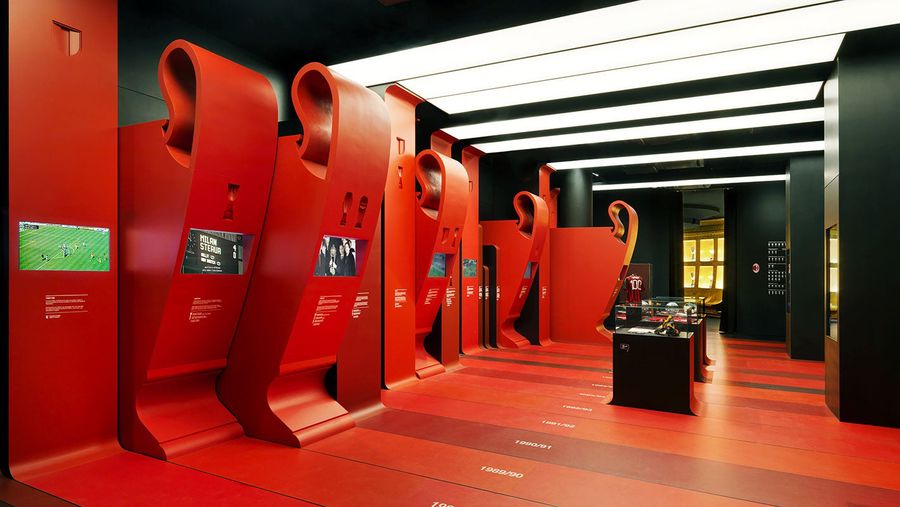 A CASA MILAN RIAPRONO STORE E MUSEO