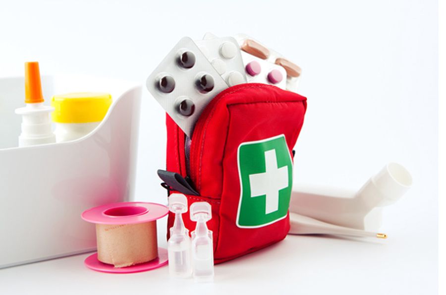 kit da viaggio per il pronto soccorso
