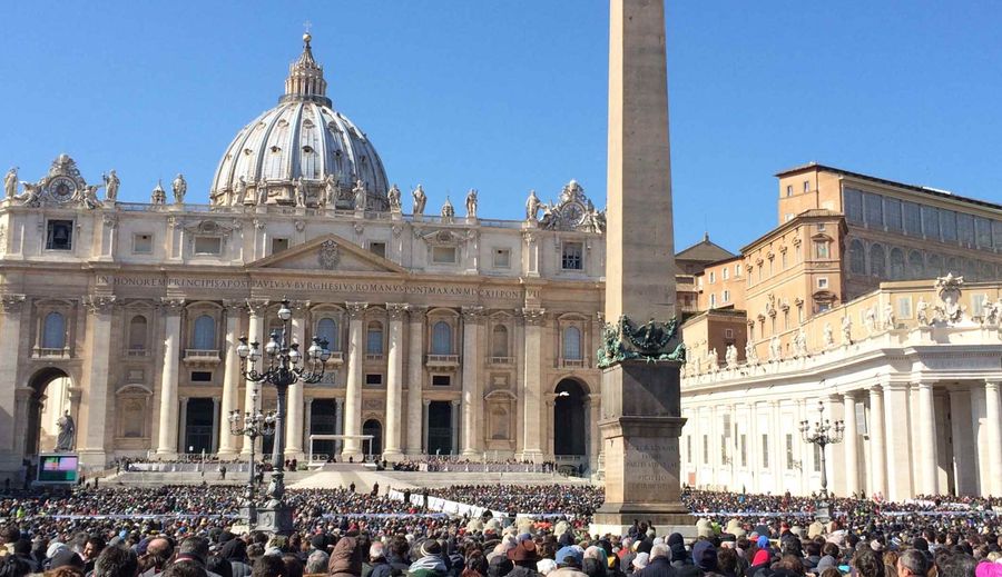 Piazza san Pietro con i bambini