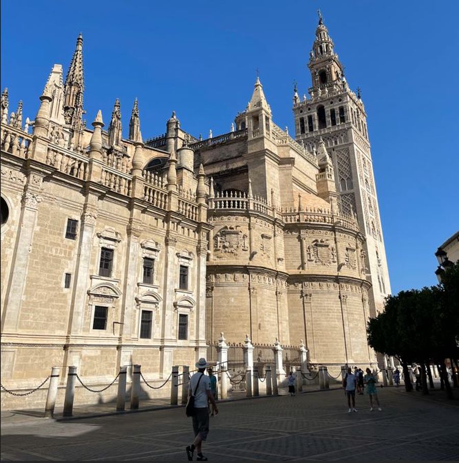 siviglia-cattedrale-con-i-bambini