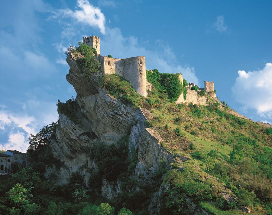 Castello di Roccascalegna