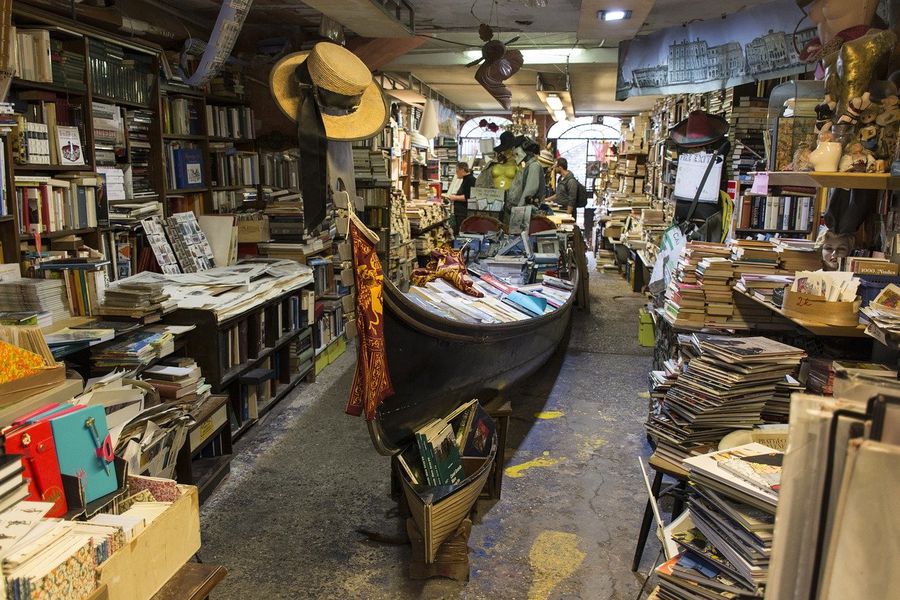 bookstore in Venice
