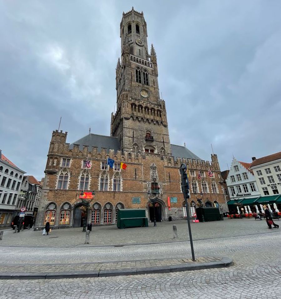 bruges-belfort-con-i-bambini